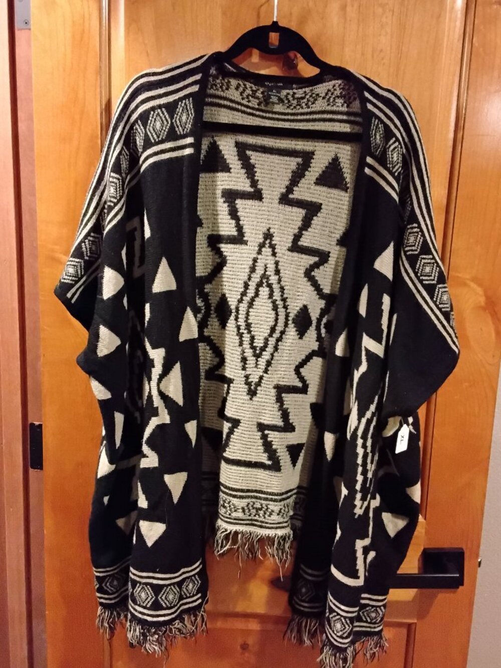 Style & Co Cape With Arm Holes Size XL #580